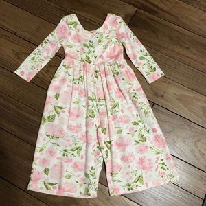 Sweet Honey NWT leggy romper. Size 18 months